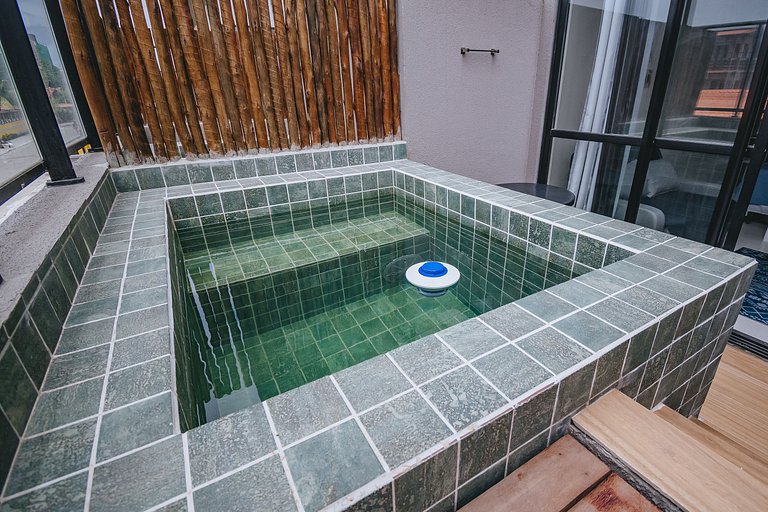 Studio c/ piscina exclusiva no centro de Porto
