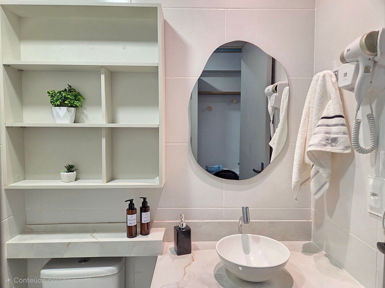 Studio c/Jacuzzi privativa no coração de Porto#05